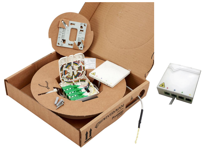 Kit Pizzabox préco SC/APC PTO 4FO G657.A2 M4 50m câble intérieur, fixation rail DIN, T=40daN