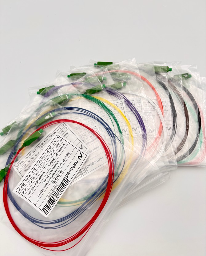 Pigtail SC/APC 2 extrémités 0.9mm G657A2 Loosetube L=3m (12 couleurs)