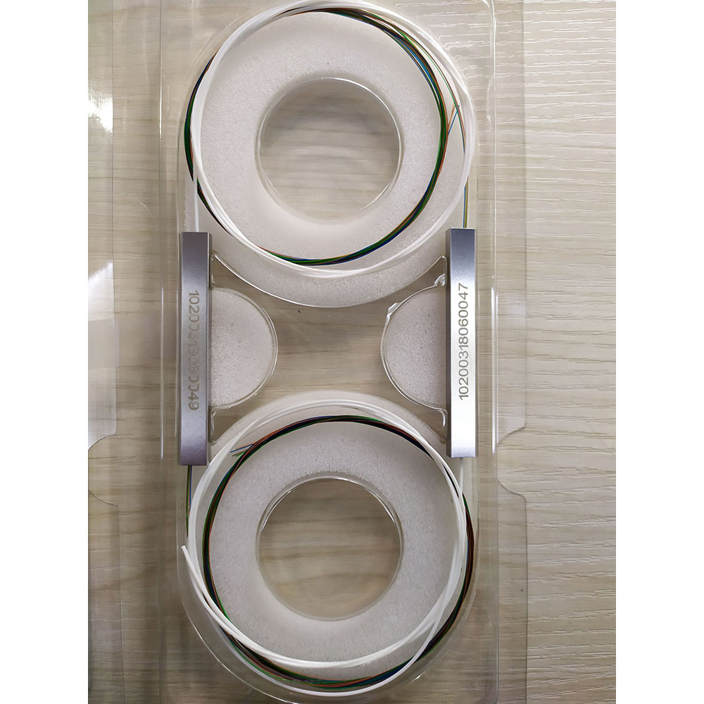 Coupleur PLC 1x4, G657A2, non connectorisé version 250µm, input/output length 2.5M