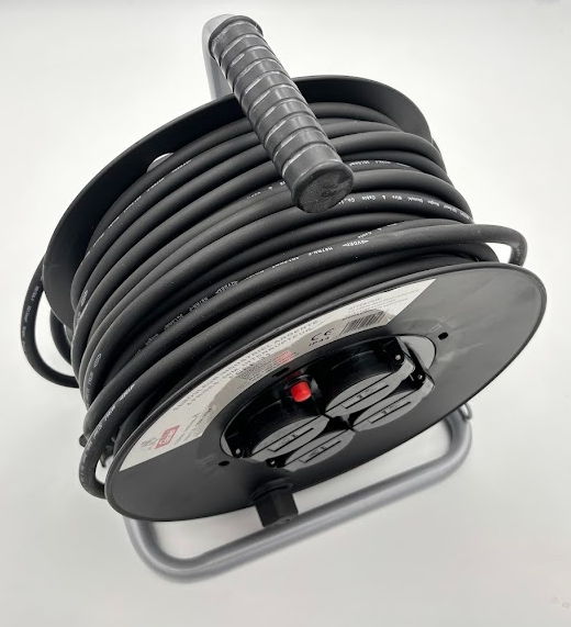 Enrouleur prolongateur électrique 25m - 4 prises à clapet H07RNF 3G 2,5